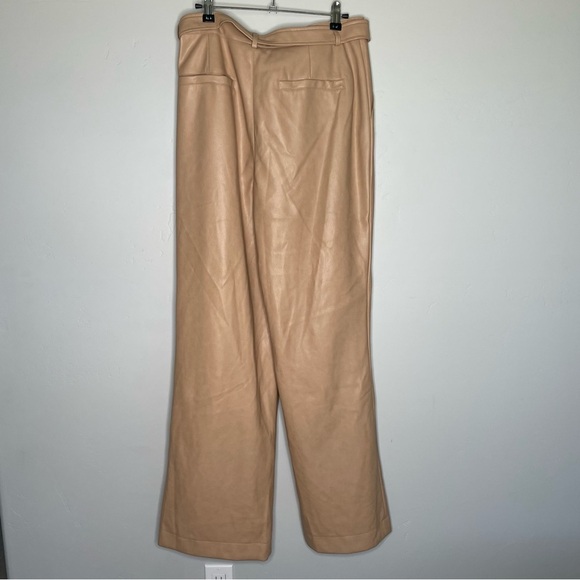 7 For All Mankind Faux Vegan Leather Pants Belted Pleated Tan Beige Wide‎ Leg L - Picture 6 of 11